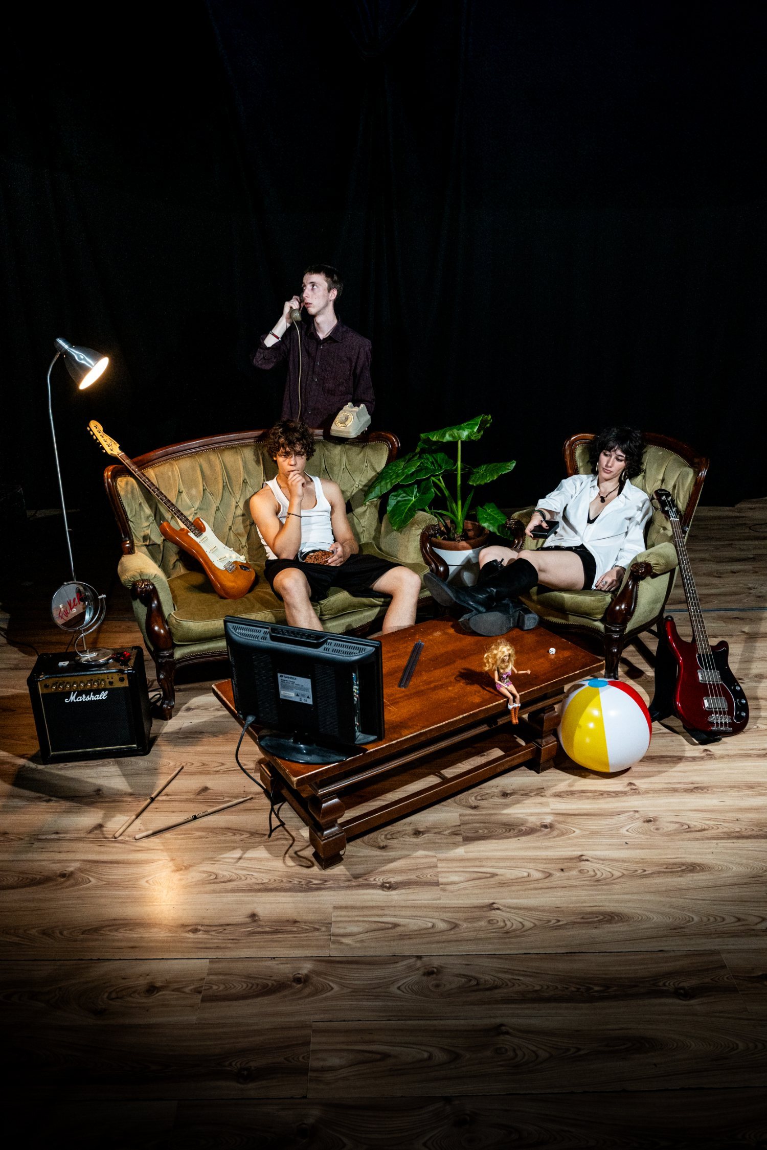 Loosing Money, foto dell'EP Just To Play